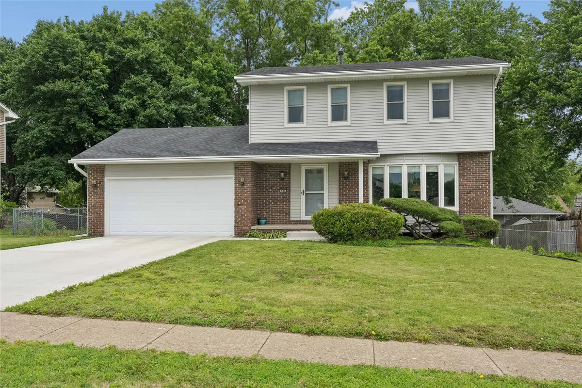 501 39th Street, West Des Moines, IA 50265 - #1
