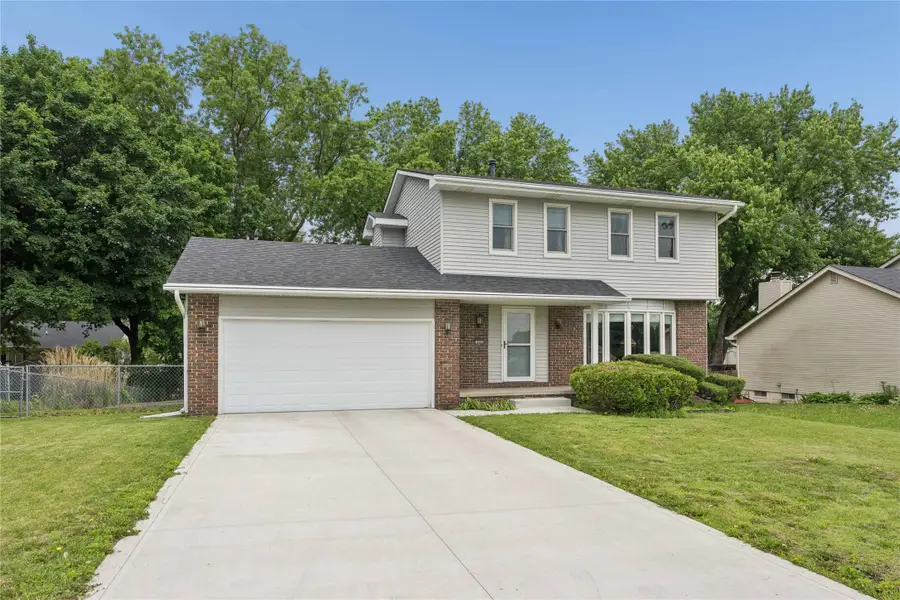 501 39th Street, West Des Moines, IA 50265 - #2