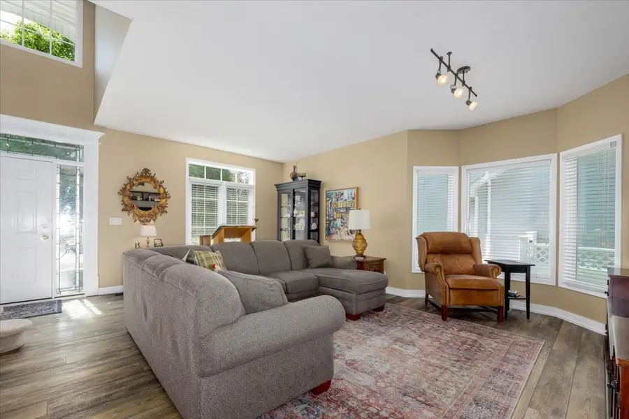 5459 Coachlight Drive, West Des Moines, IA 50266 - #3