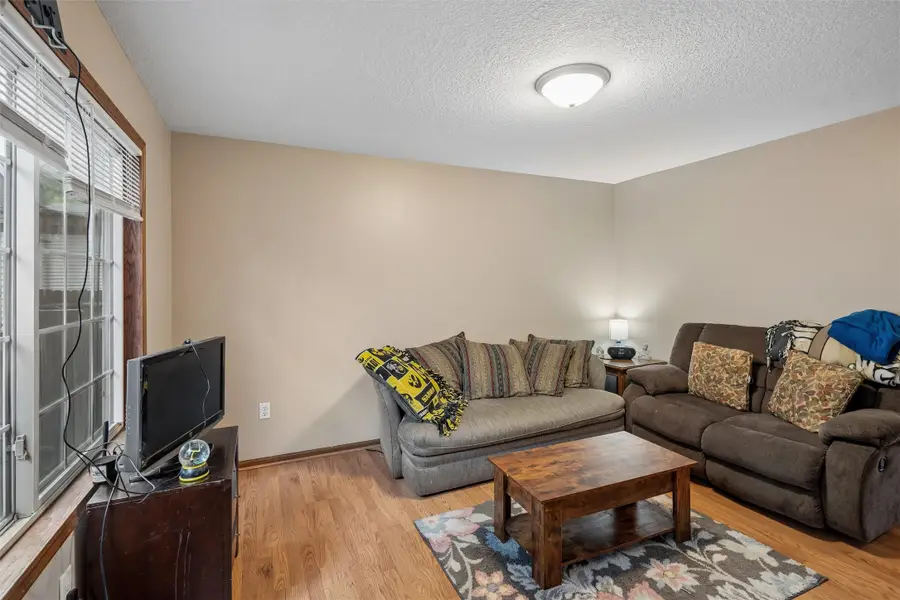 1725 North Avenue, Norwalk, IA 50211 - #3