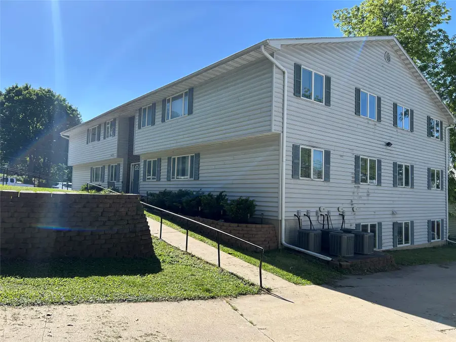 24 N Maple Street, Colfax, IA 50054 - #3