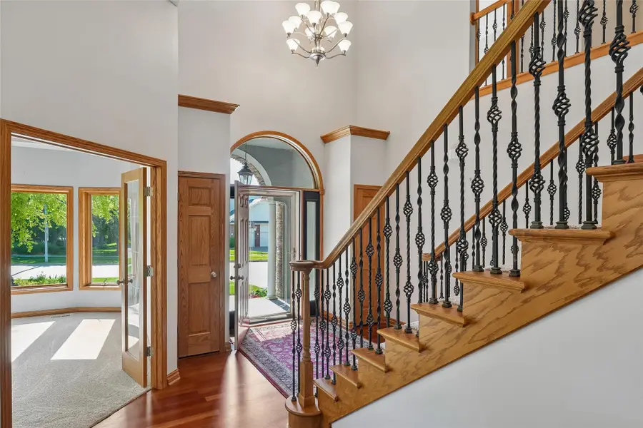 910 SE Brentwood Drive, Waukee, IA 50263 - #2