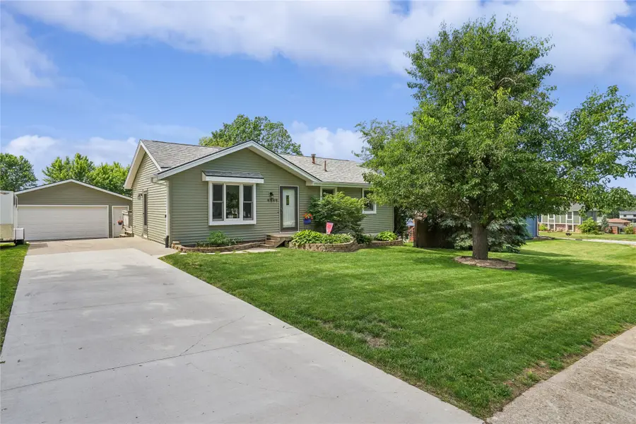 4949 Cypress Drive, Pleasant Hill, IA 50327 - #2