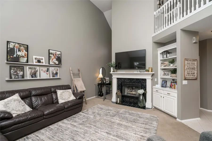 10660 Sharon Circle, Urbandale, IA 50322 - #3