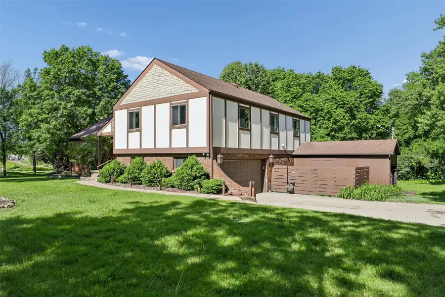 33066 Walnut Place, Waukee, IA 50263 - #2