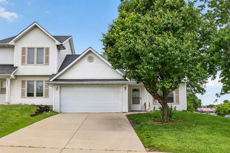 5901-5911 Townsend Avenue, Urbandale, IA 50322 - #2