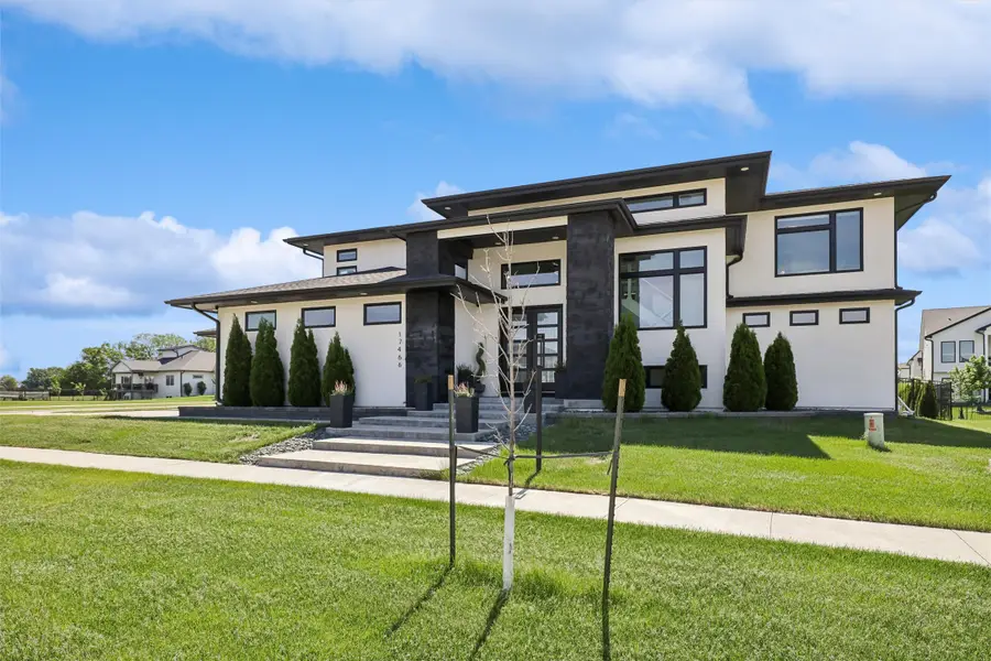 17466 Berkshire Parkway, Clive, IA 50325 - #2