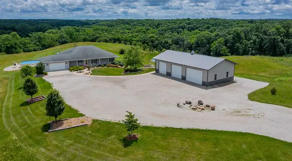 13186 Clearview Court, Moravia, IA 52571