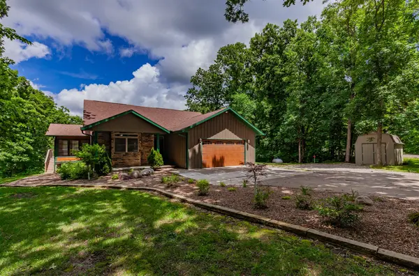 15300 Big Buck Run, Moravia, IA 52571