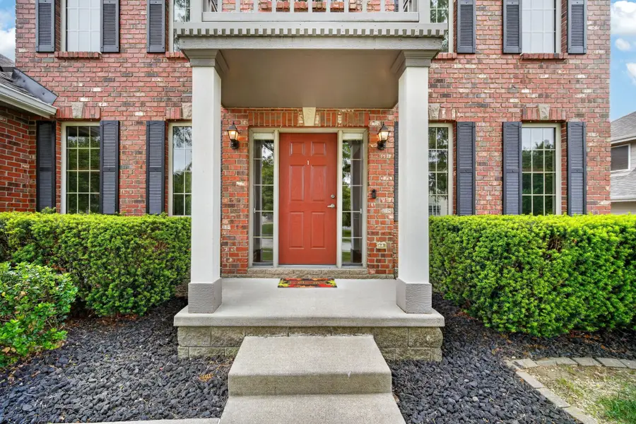 16002 Tanglewood Drive, Urbandale, IA 50323 - #2