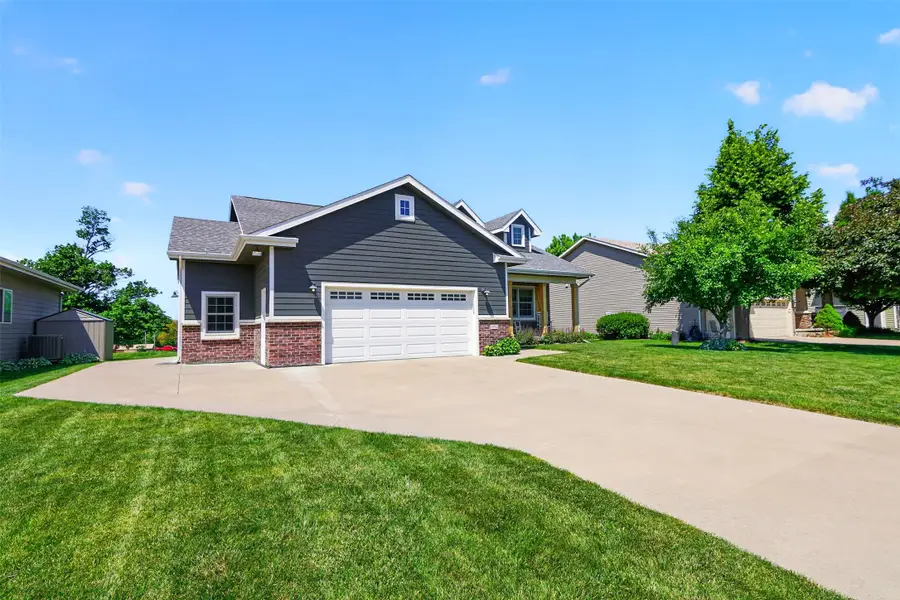 4940 Andrews Place, Pleasant Hill, IA 50327 - #2