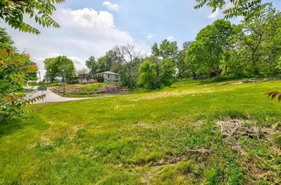 6 Hartford Avenue, Des Moines, IA 50315 - #3