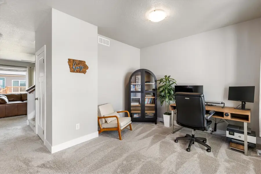603 NE Oak Ridge Drive, Ankeny, IA 50021 - #2
