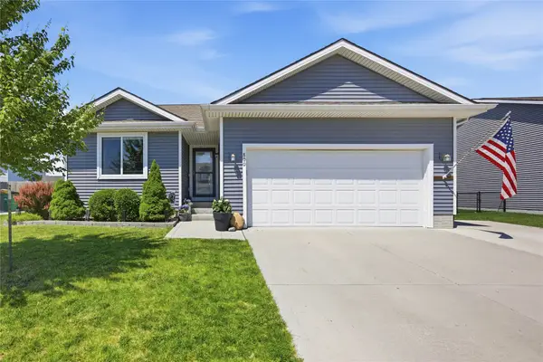 800 37th Street Sw, Bondurant, IA 50035