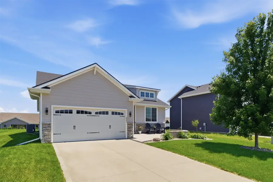 2305 NW Beechwood Street, Ankeny, IA 50023 - #2