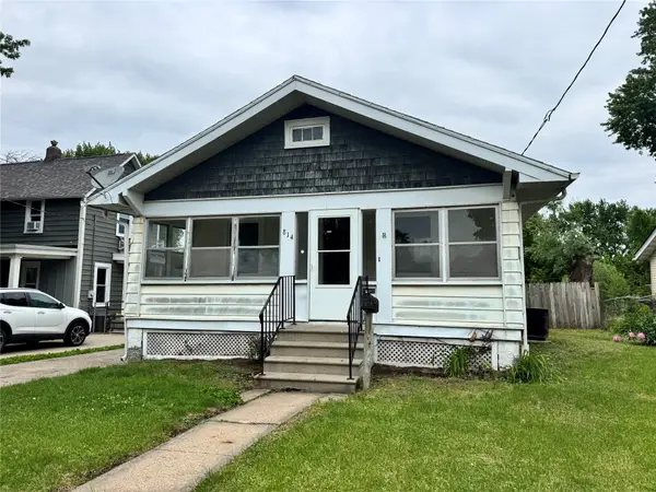 814 E Sheridan Avenue, Des Moines, IA 50316
