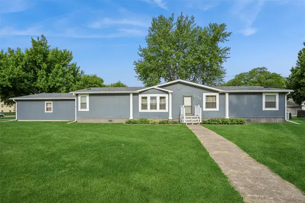 324 S Adair Street, Stuart, IA 50250
