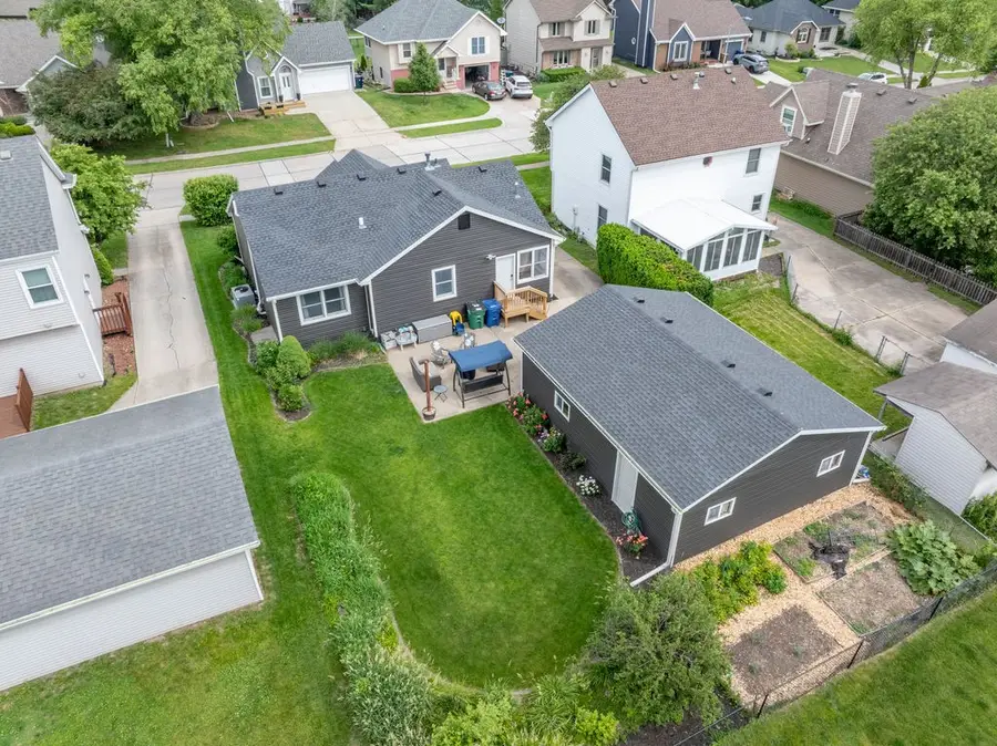 7020 Hickory Lane, Urbandale, IA 50322 - #2
