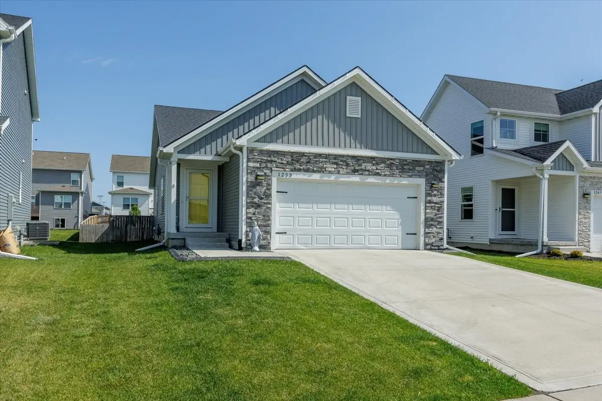 1253 NW Yorktown Drive, Waukee, IA 50263 - #1