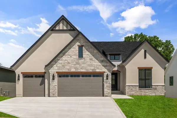 16511 Ironwood Lane, Urbandale, IA 50263