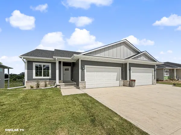 2950 Lake Hill Drive, Des Moines, IA 50320