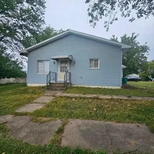 405 E Broadway Street, What Cheer, IA 50268 - #1