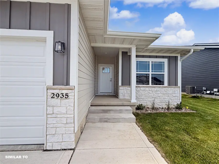 2939 Lake Hill Drive, Des Moines, IA 50320 - #2