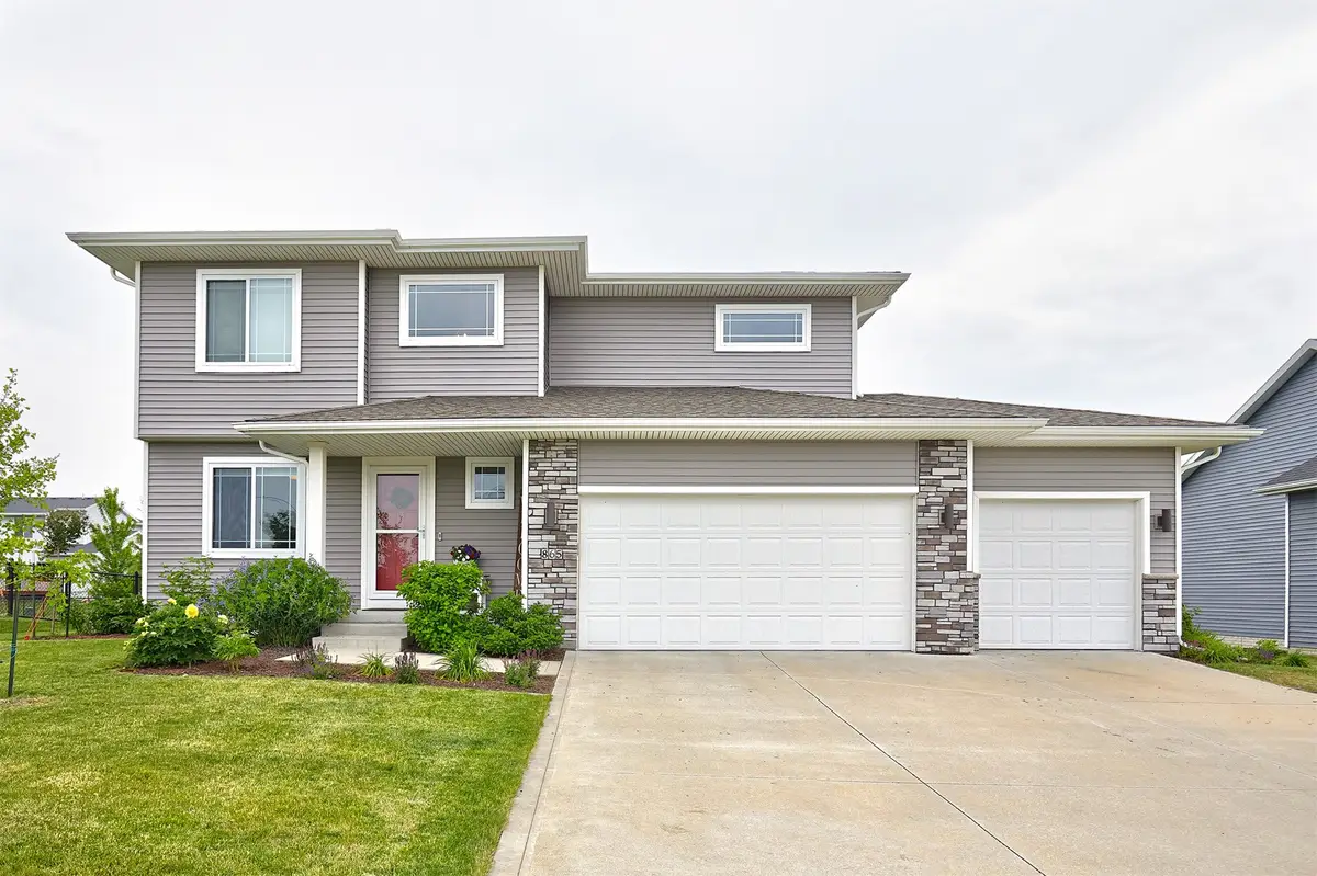 865 9th Street, Waukee, IA 50263 - #1