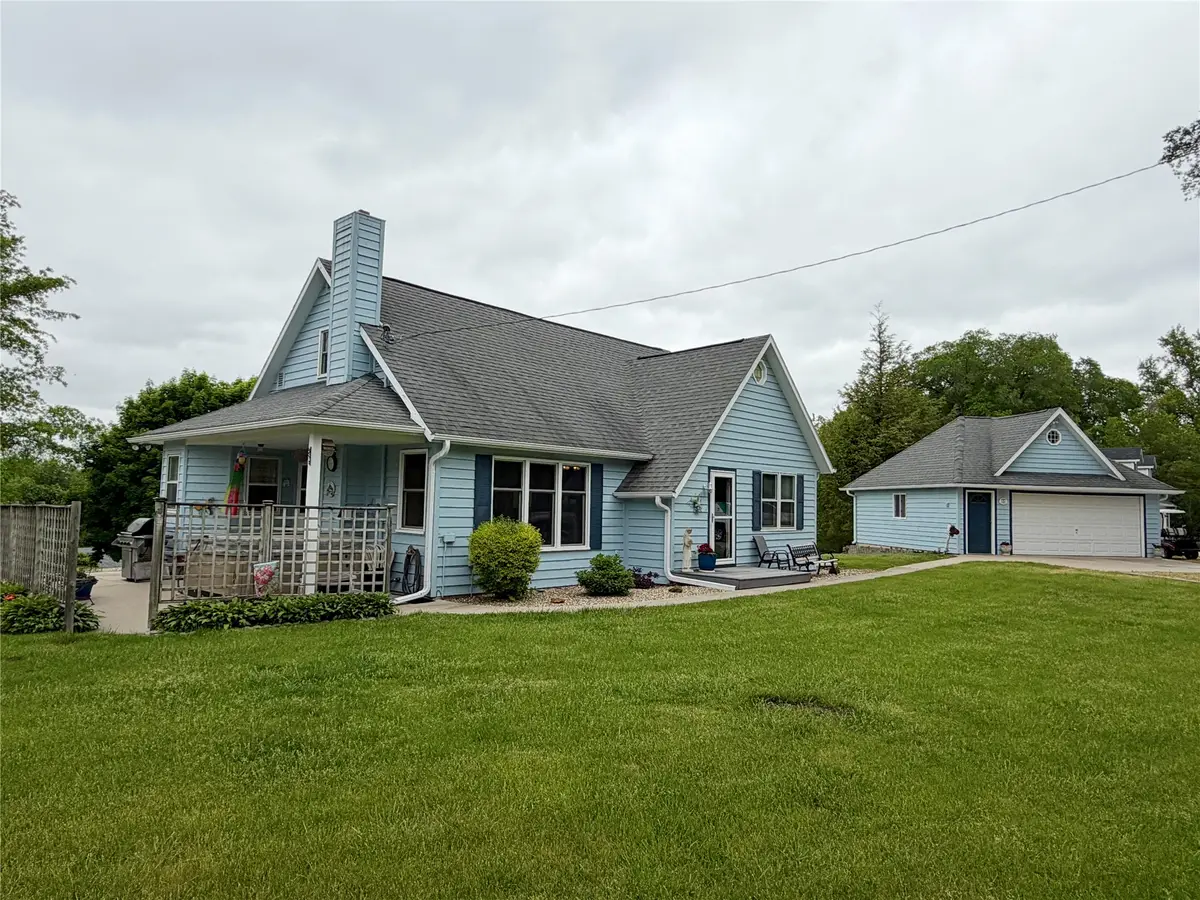 2244 N 4th Avenue W #1, Newton, IA 50208 - #1