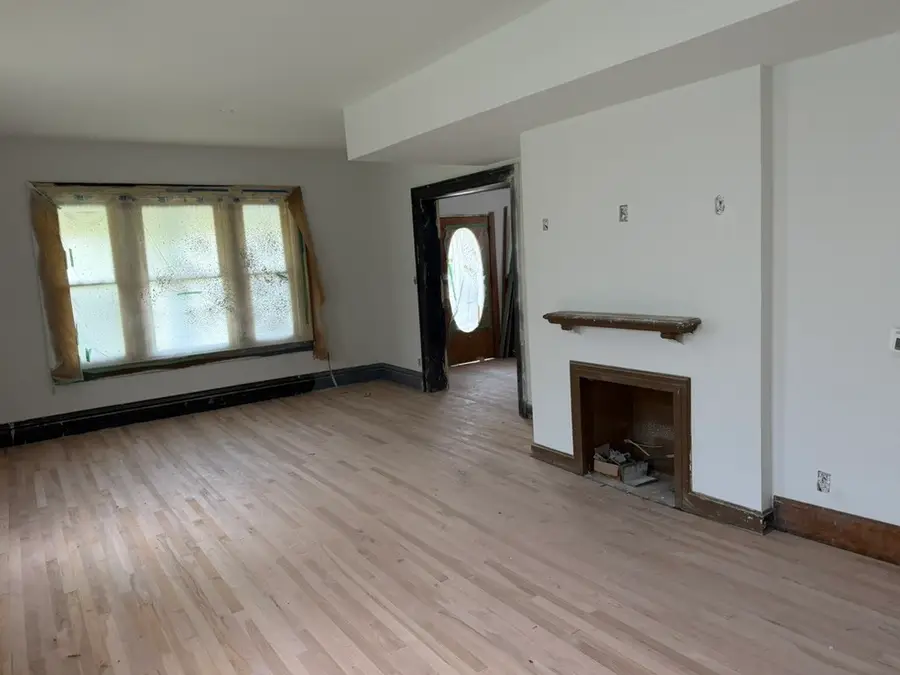 1367 E 9th Street, Des Moines, IA 50316 - #3