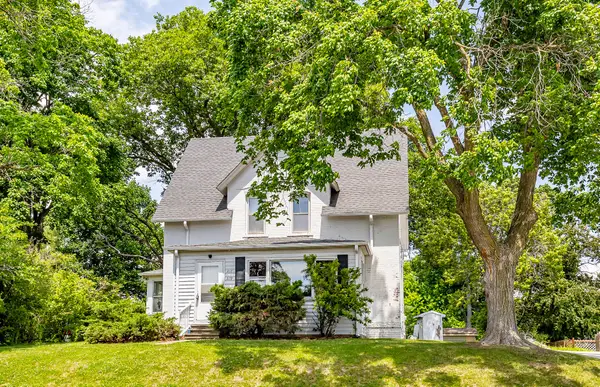 317 20th Street #319, Ames, IA 50010