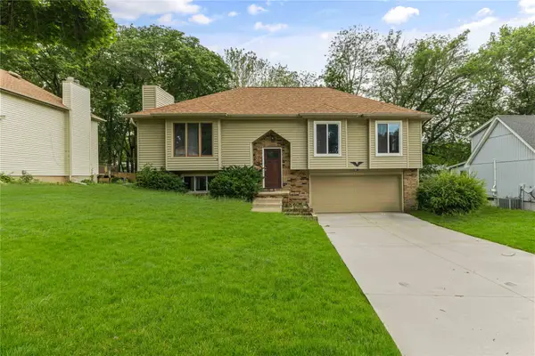 1788 NW 104th Street, Clive, IA 50325