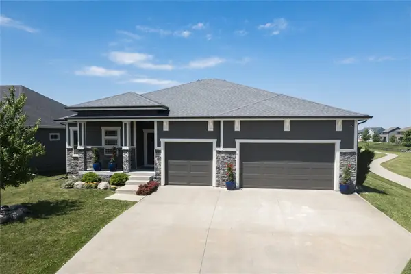 1618 NE Vicksburg Drive, Ankeny, IA 50021