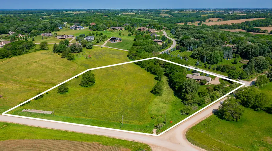 31982 Napa Valley Drive, Waukee, IA 50263 - #2