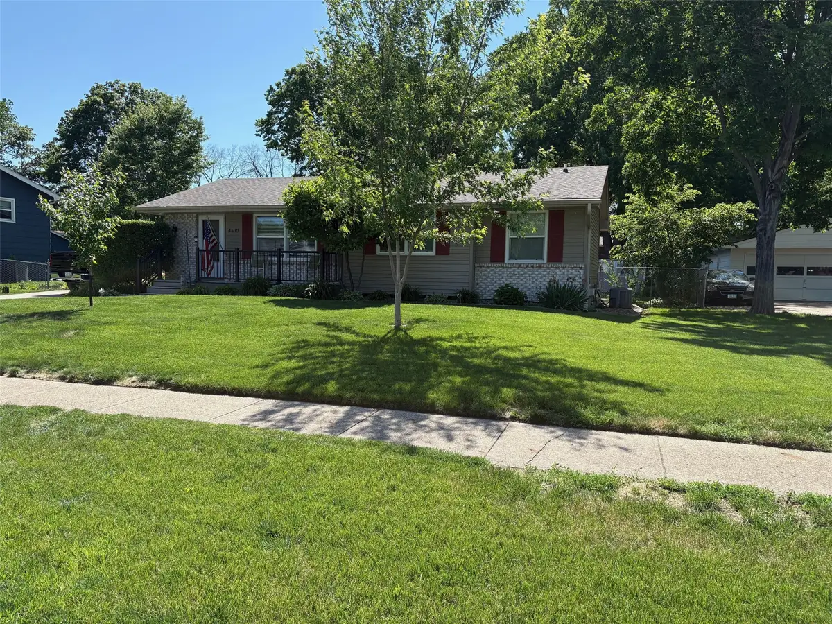 4500 71st Place, Urbandale, IA 50322 - #1