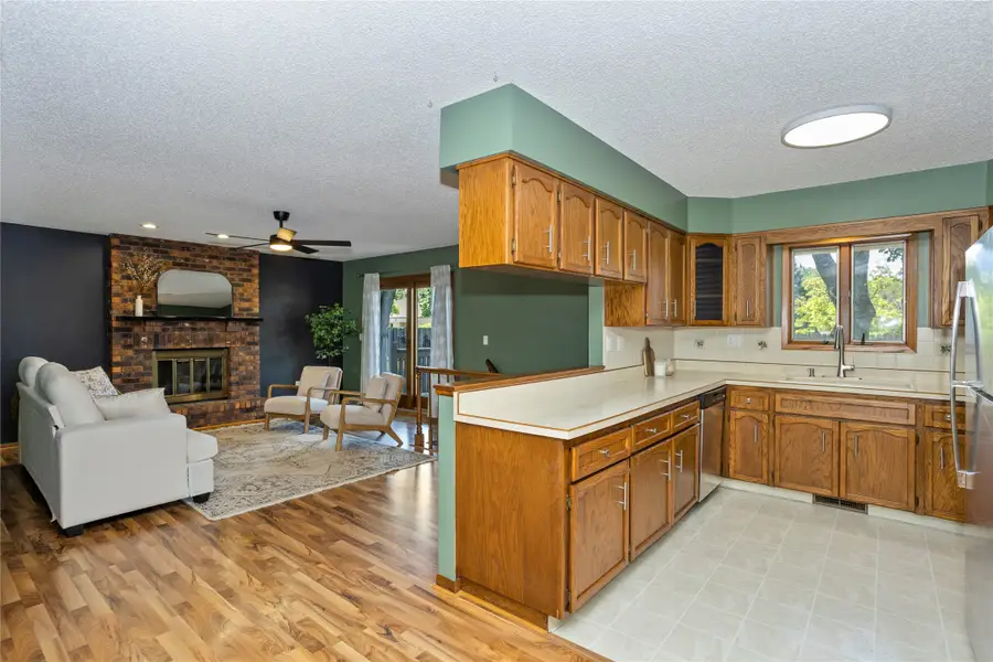 8316 Hammontree Drive, Urbandale, IA 50322 - #3