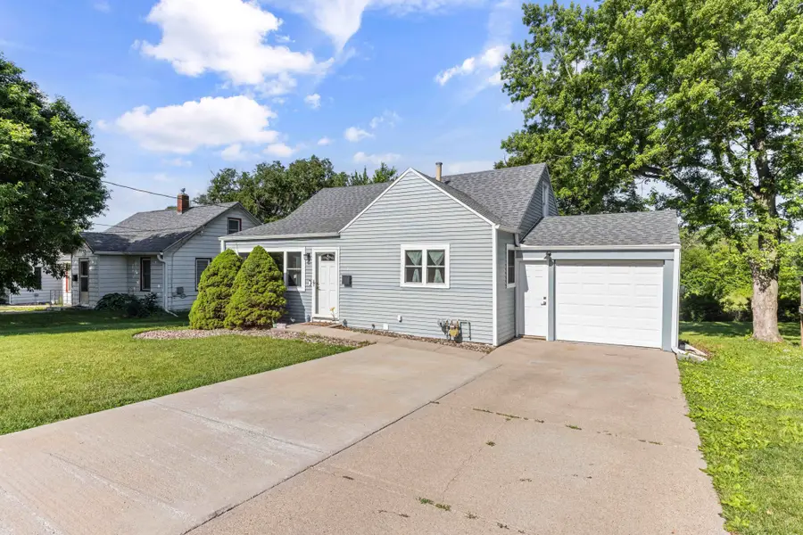 632 12th Street, West Des Moines, IA 50265 - #3