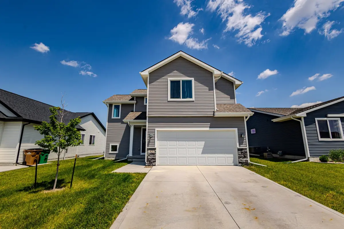421 Fireside Drive Nw, Bondurant, IA 50035 - #1