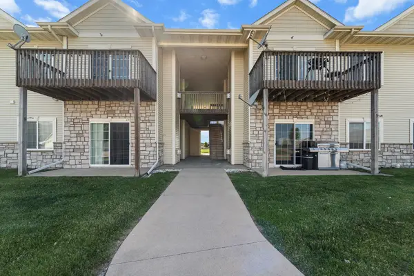 1632 NW Prairie Lakes Drive #2, Ankeny, IA 50023