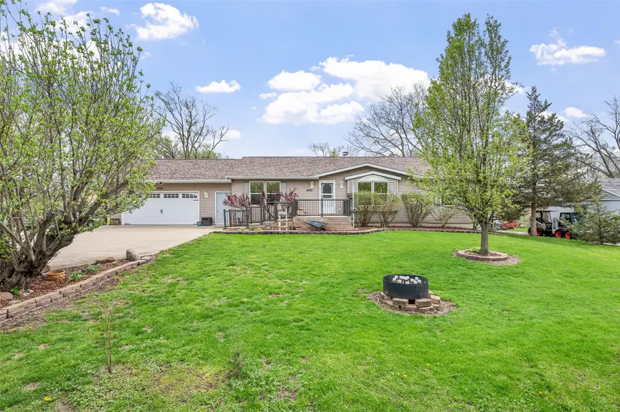 4555 NE 34th Court, Des Moines, IA 50317 - #2