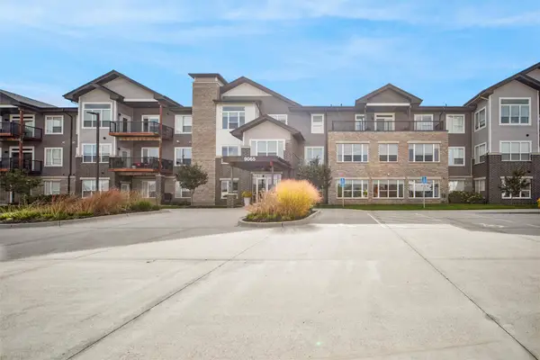 9065 Bishop Drive #117, West Des Moines, IA 50266