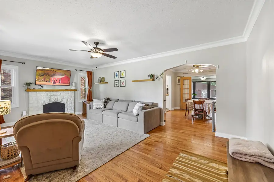 2209 34th Street, Des Moines, IA 50310 - #3