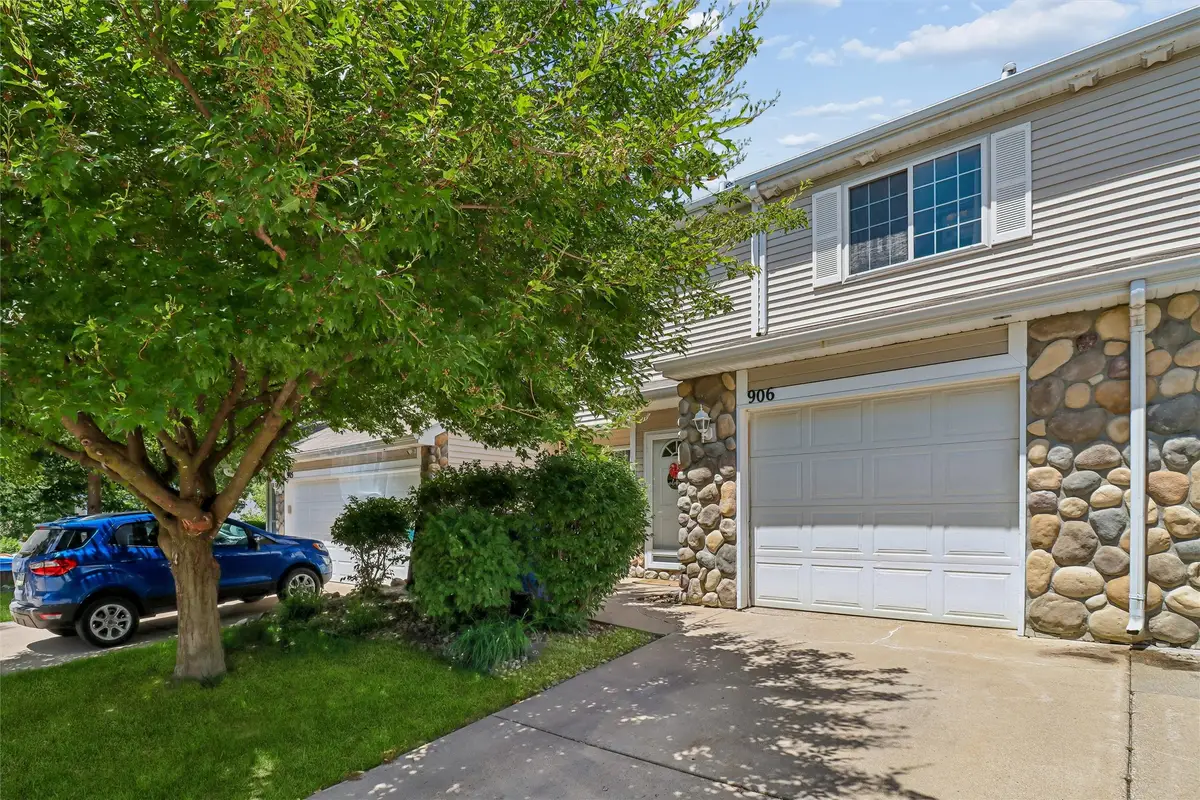 3799 Village Run Drive #906, Des Moines, IA 50317 - #1