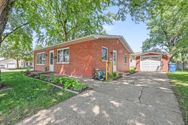 914 W 5th Street, Pella, IA 50219