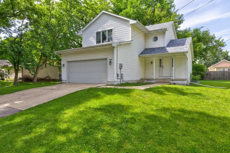 3619 SW 13th Street, Des Moines, IA 50315 - #2