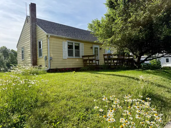 116 East Street, Kellogg, IA 50135
