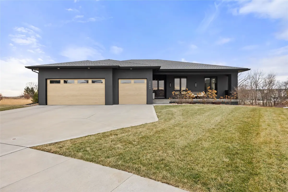 2880 SE Piedmont Circle, Waukee, IA 50263 - #1