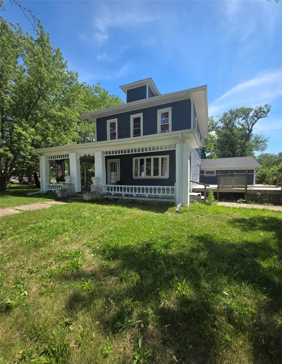 438 N 5th Street, Chariton, IA 50049 - #2