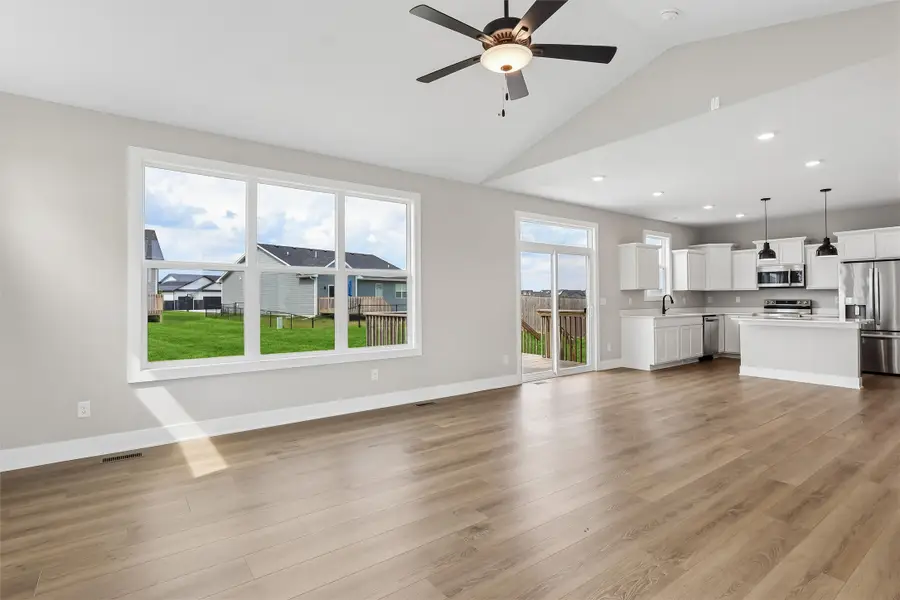 2612 NW Reinhart Drive, Ankeny, IA 50023 - #3