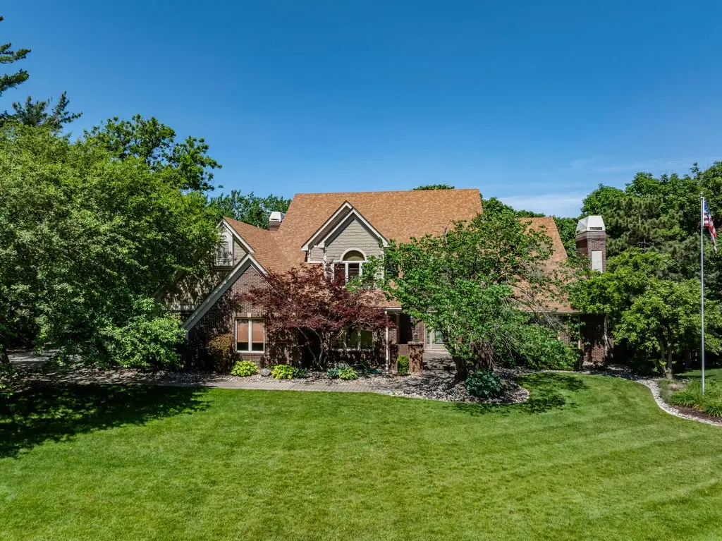 215 S 33rd Street, West Des Moines, IA 50265 - #1